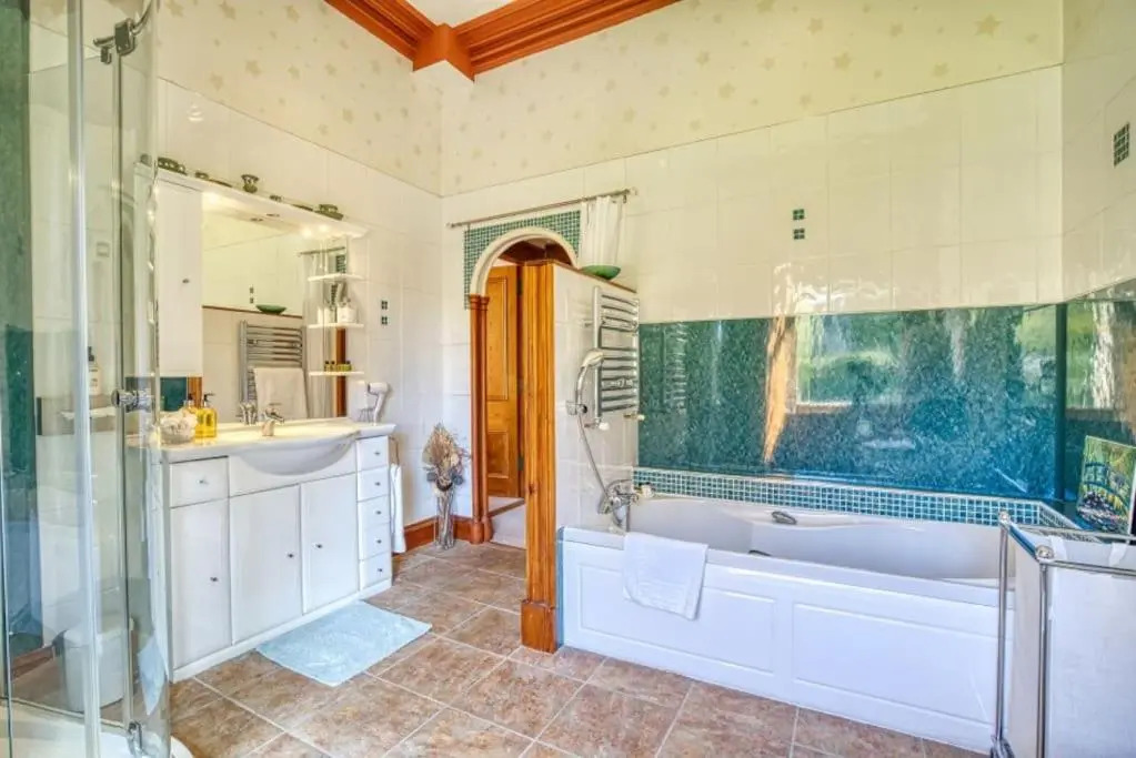 The Old Bank House Self Catering Apartment Dornoch
