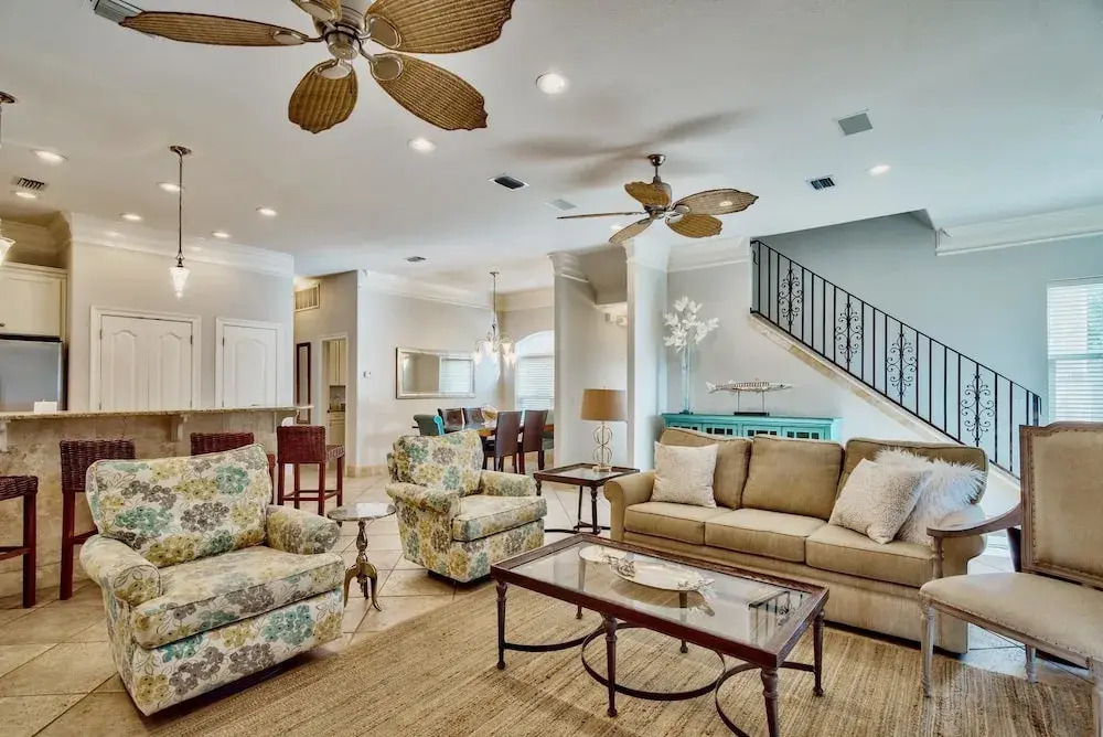 Casa de Fiesta 5 Bedroom Holiday Home by Five Star Properties
