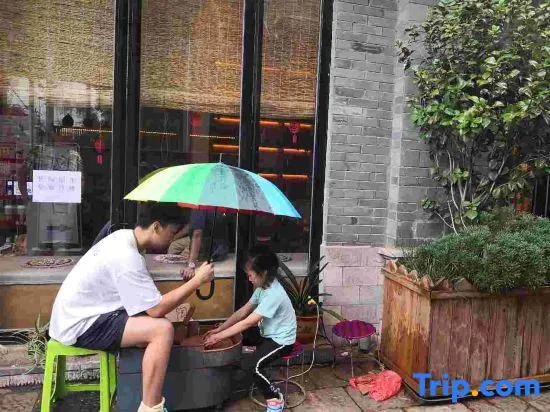 Shude hall Inn in Jianshui