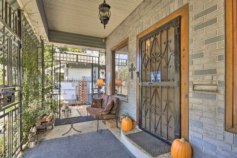 San Antonio Rental w/ Courtyard: Walk to Riverwalk