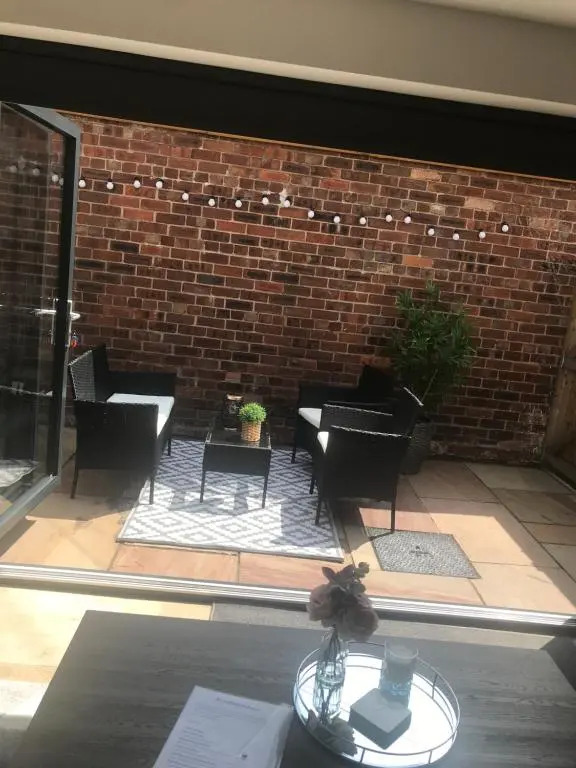 No 6 Elizabeth Street