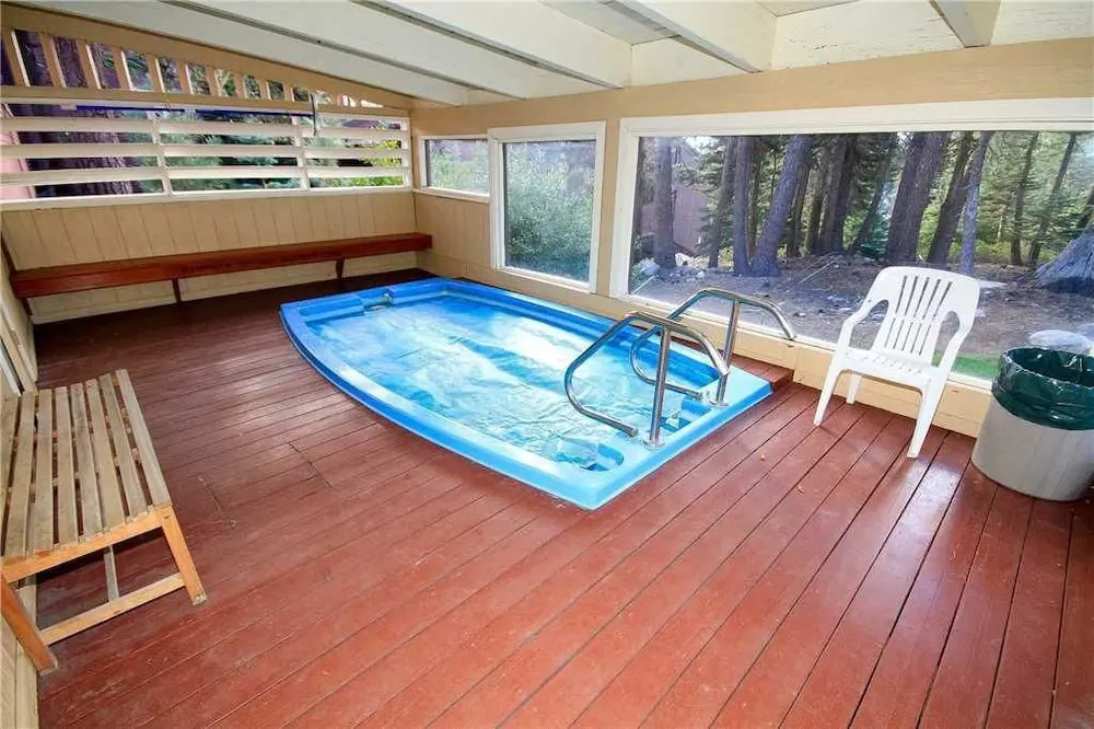 Mammoth Ski & Racquet Club #38 - Pet Okay 1 Bedroom 2 Bathrooms Condo
