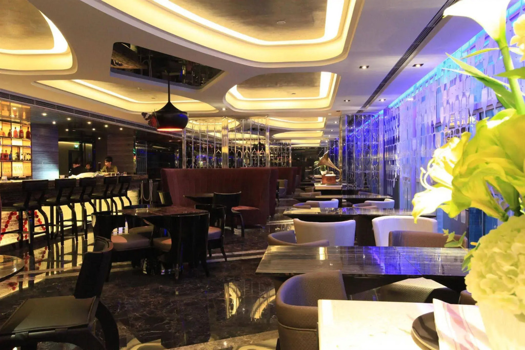 Modern Classic Hotel