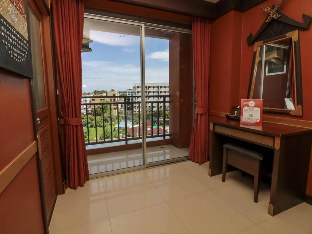 NIDA Rooms Phangmuang Patong Sky and Sea