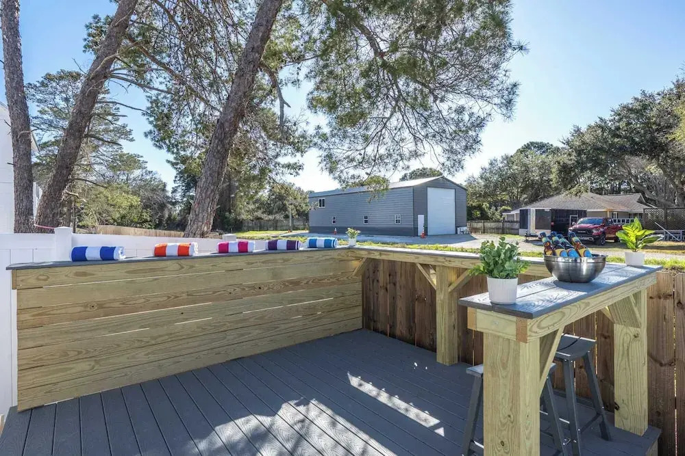 Beach to Bay 3BR Retreat - Cowboy Pool & Golf Cart