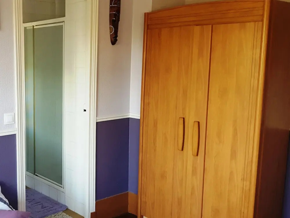 Apakabar Homestay - proche gare Melun, parking privé, Netflix