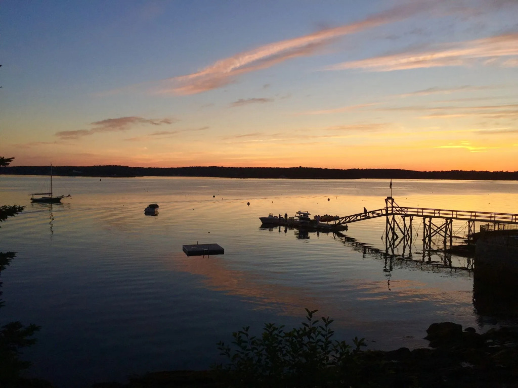 Spruce Point Inn Resort and Spa
