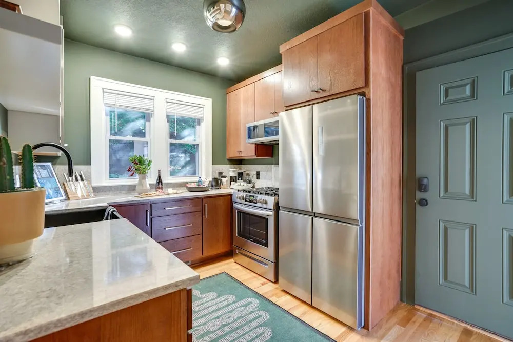 Pet-friendly Saint Paul Rental Near Downtown!