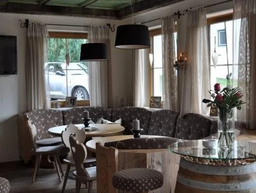 Hotel zum Urviech -Erwachsenenhotel