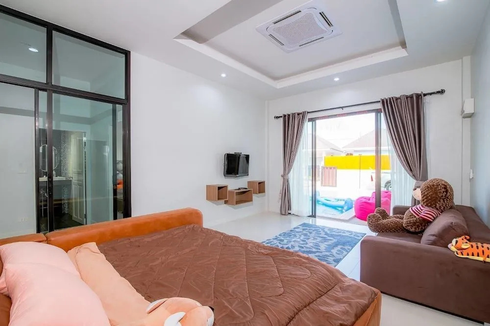 Hani Pool Villa