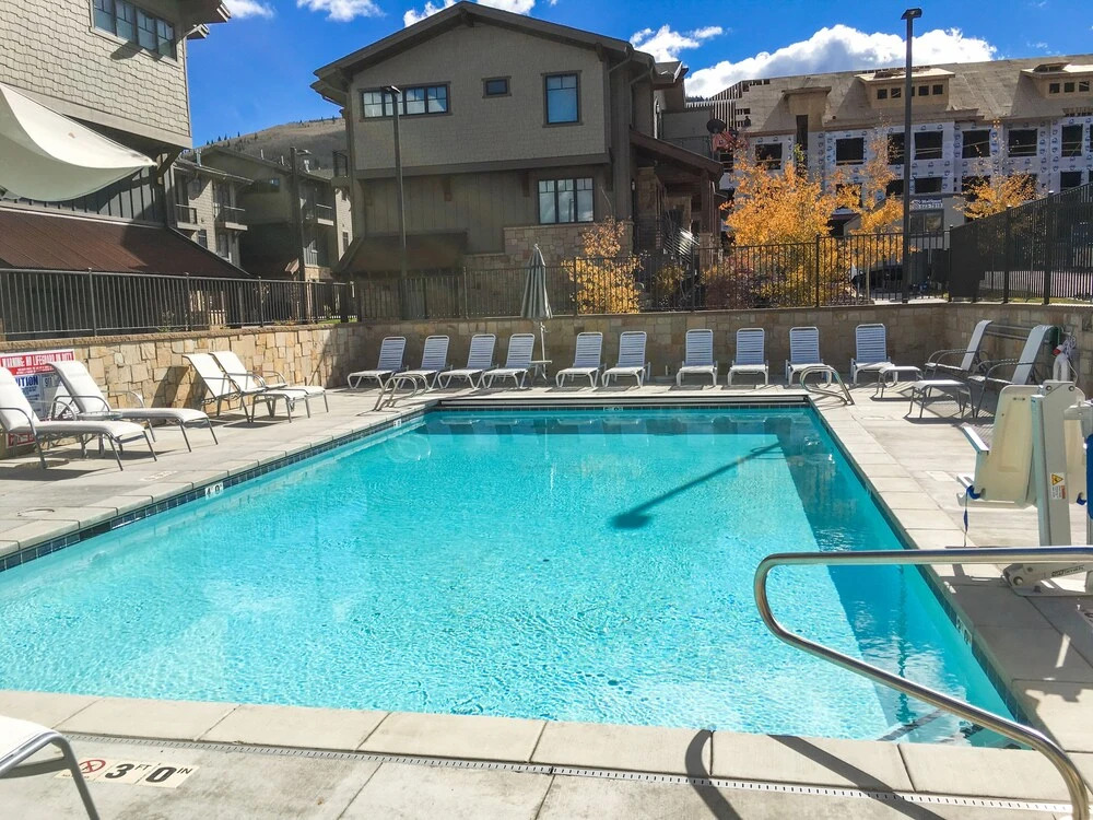 Blackstone Townhouse Unit #2A 2 Bedrooms 2.5 Bathrooms Townhouse