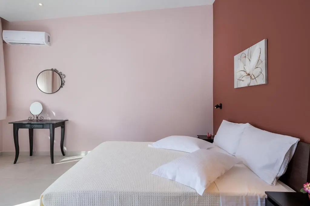 M City Apartments 100m from the beach