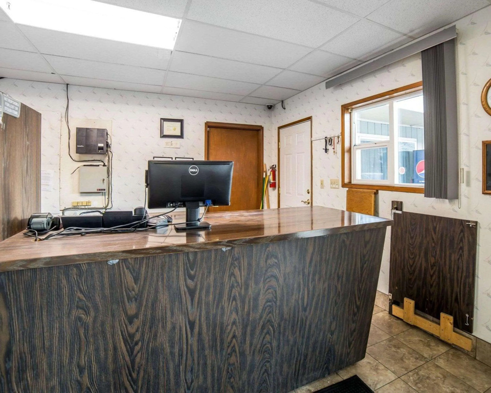 Rodeway Inn & Suites