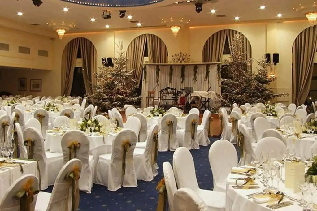 Monark Hotel