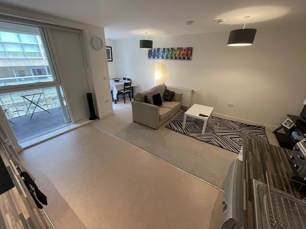 Luxury Brand New 6ppl Apartment, Cambridge Station