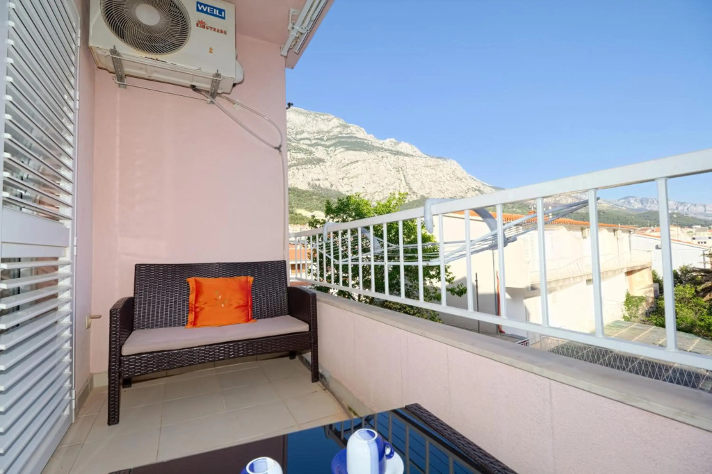 APARTMAN LAURA GALILEO blizu centra i plaze