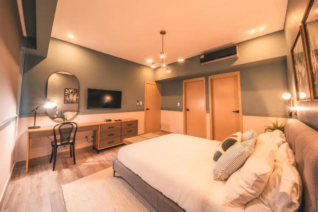 Fully Serviced Apartment at Regatta Living - 8B