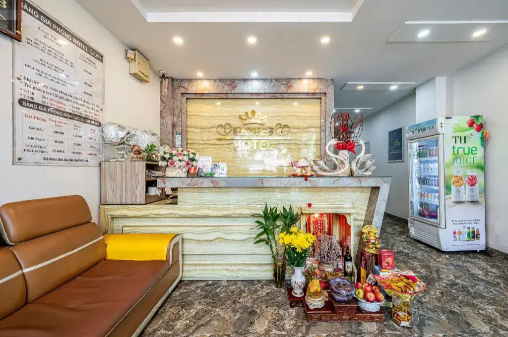 RedDoorz Plus near Le Quang Dinh Street