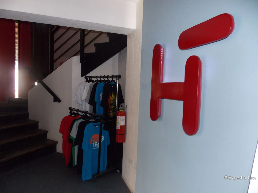 Hometown Hotel - Lacson Bacolod