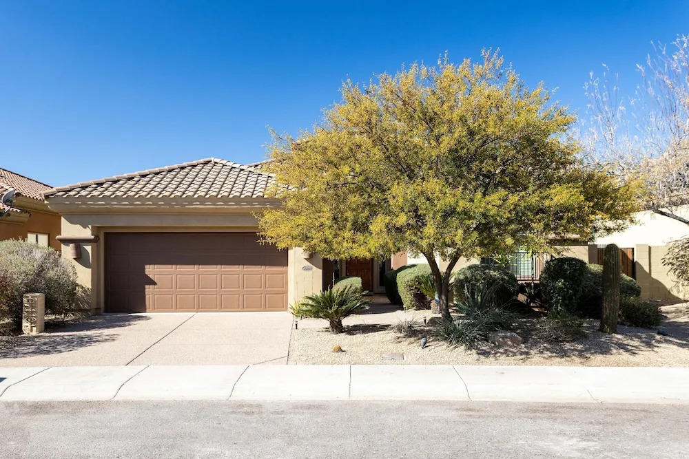 New Listing! Luxe 3br Desert Ridge 3 Bedroom Home