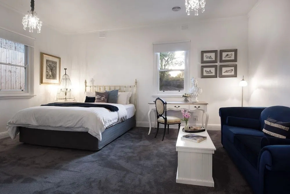 Dunroman - modern comfort, old world charm