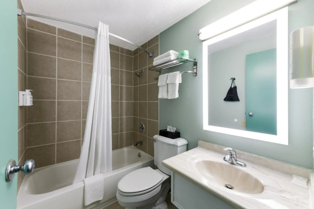 Baymont Inn & Suites by Wyndham
