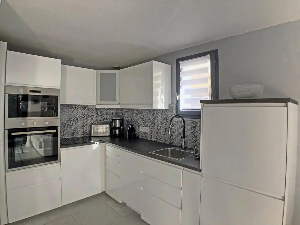 Appartement Saintes-Maries-de-la-Mer, 6 pièces, 8 personnes - FR-1-475-72