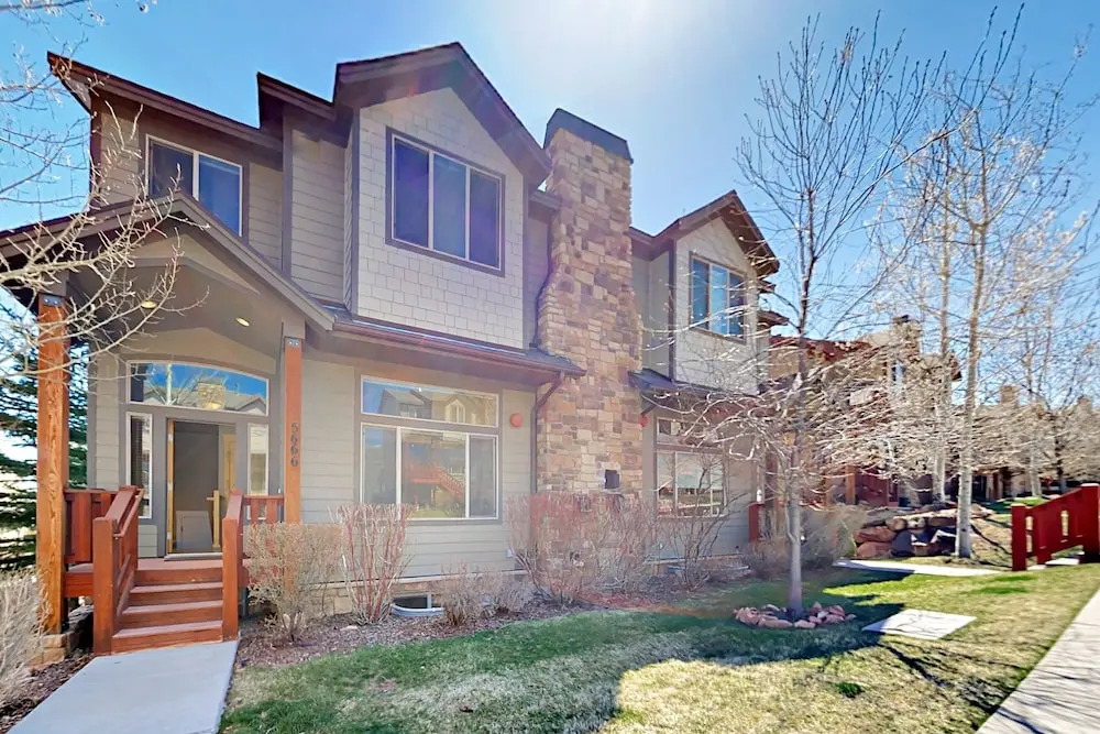 Bear Hollow Village 4 Bedrooms 3.5 Bathrooms Townhouse
