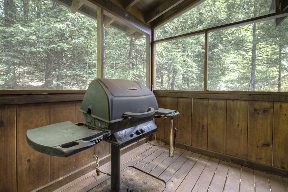 The Cozy Bear by Eagles Ridge Resort