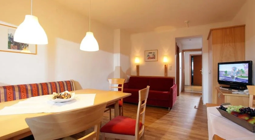 Haus Veronika - Appartements by Miha
