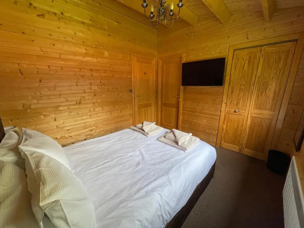iLodge 73