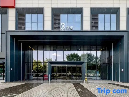 GuanYun Hotel (Zhengzhou Longzihu Subway Station Store)