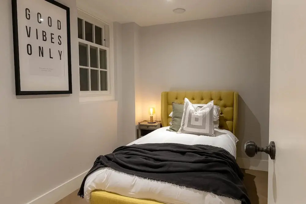 Three Bed Apts near Spitalfields Mkt