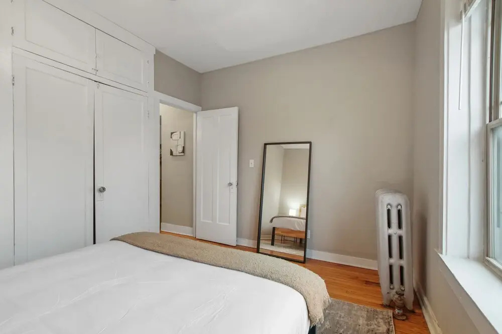 3BR Apartment w Laundry in Rogers Park