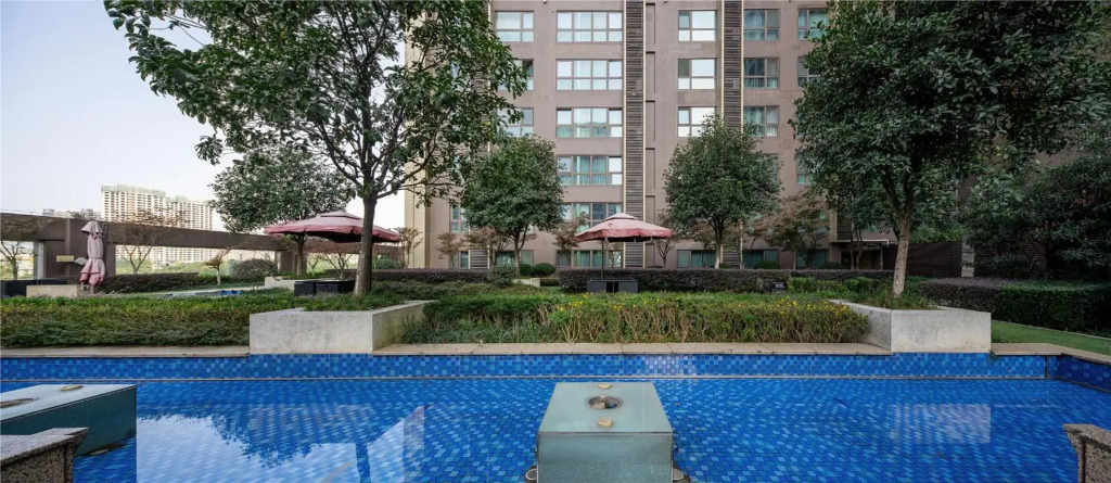 Cresasia Residence