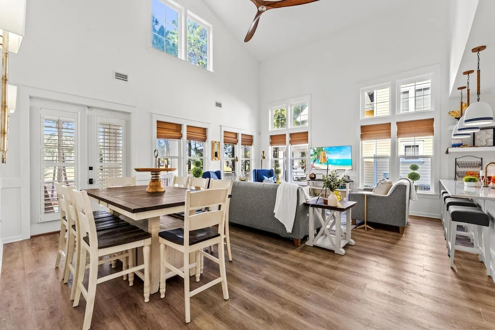 1375 Laurel Grove 2G S 3BR 3BA 12