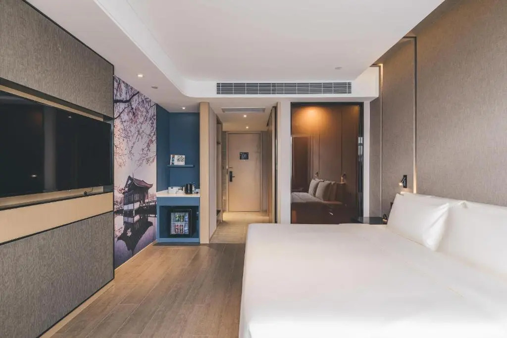 Atour Hotel Ningbo Jishi Harbor Outlets