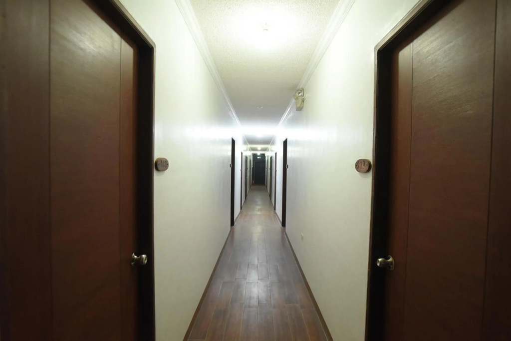 RedDoorz Plus at Balai Sofia Bed & Breakfast Batangas