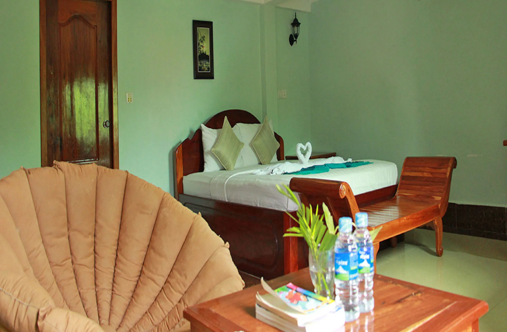 The Coconut House Hotel