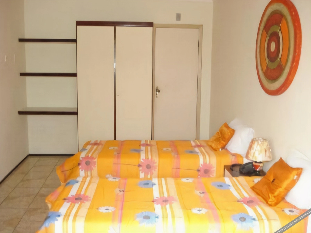 Hugo Plaza Hotel