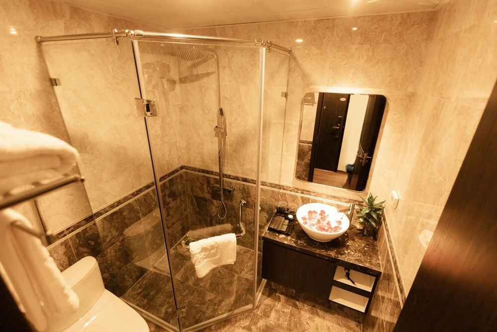 Hồng Vận Hotel