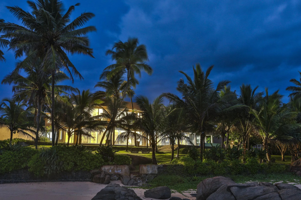 Villa White
