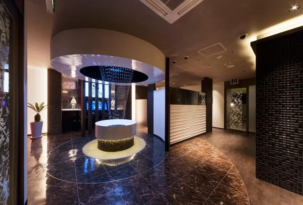 HOTEL SEEN