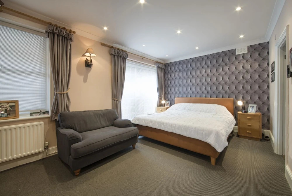 Heart of Hampstead Retreat