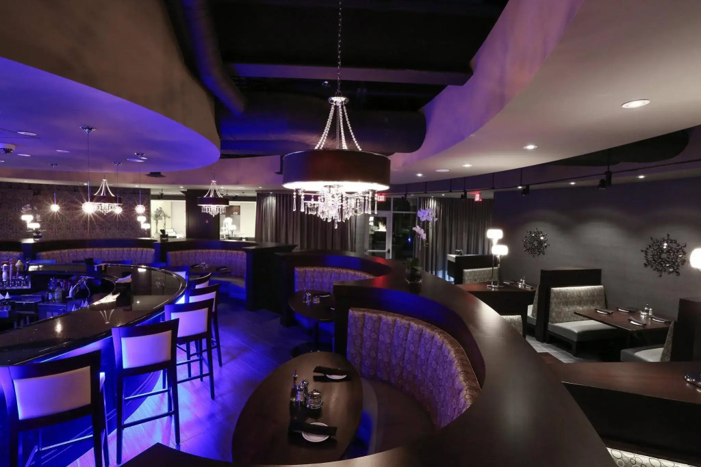 Holiday Inn and Suites East Peoria by IHG