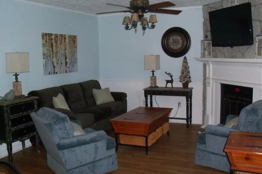 Sugar Ski & Country Club Unit 213 Gold