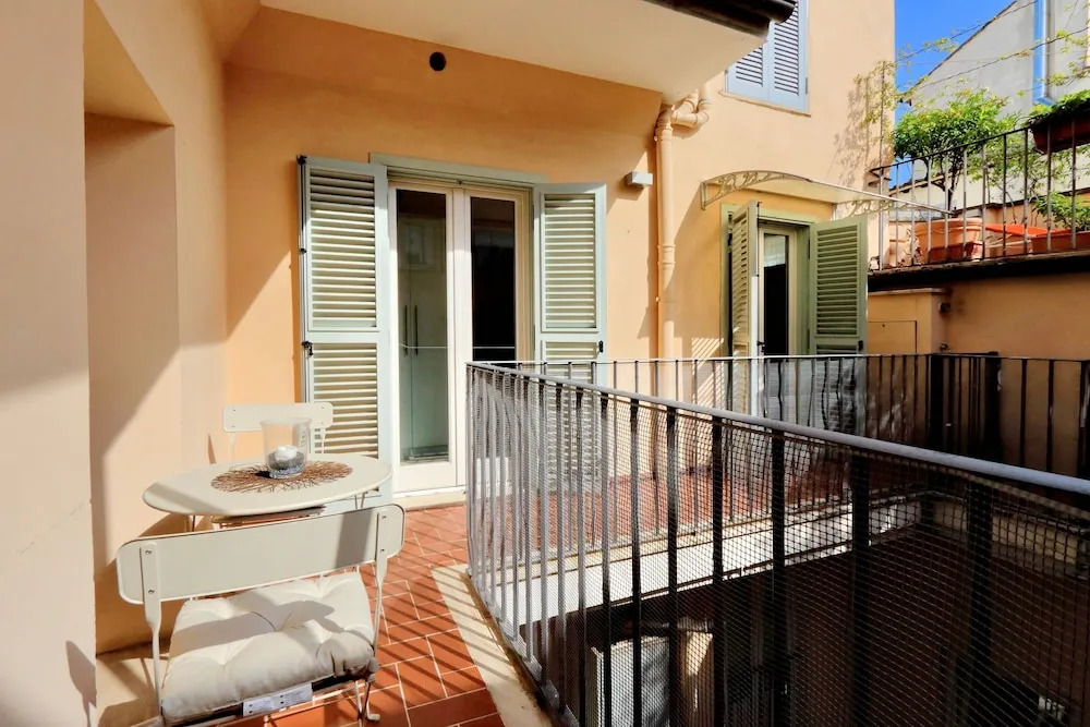 Reginella Suites