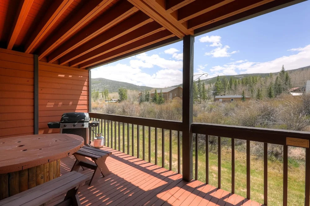 Mountainside Condominiums by Bighorn Rentals