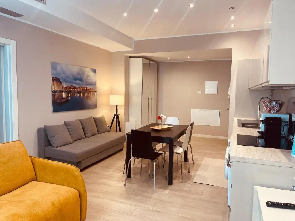 Urban Chic Home