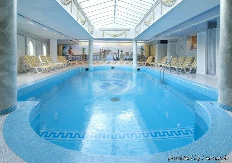 Wellness Aparthotel "Lechlife" incl Aussen und Innenpool - 400m zum LIFT